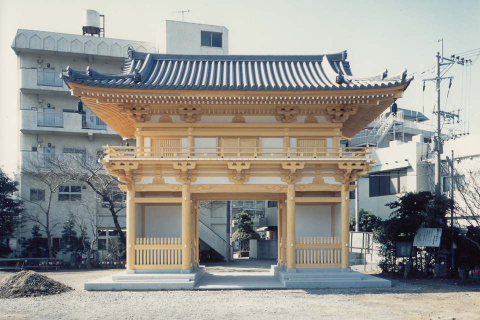 臨済寺　総大門