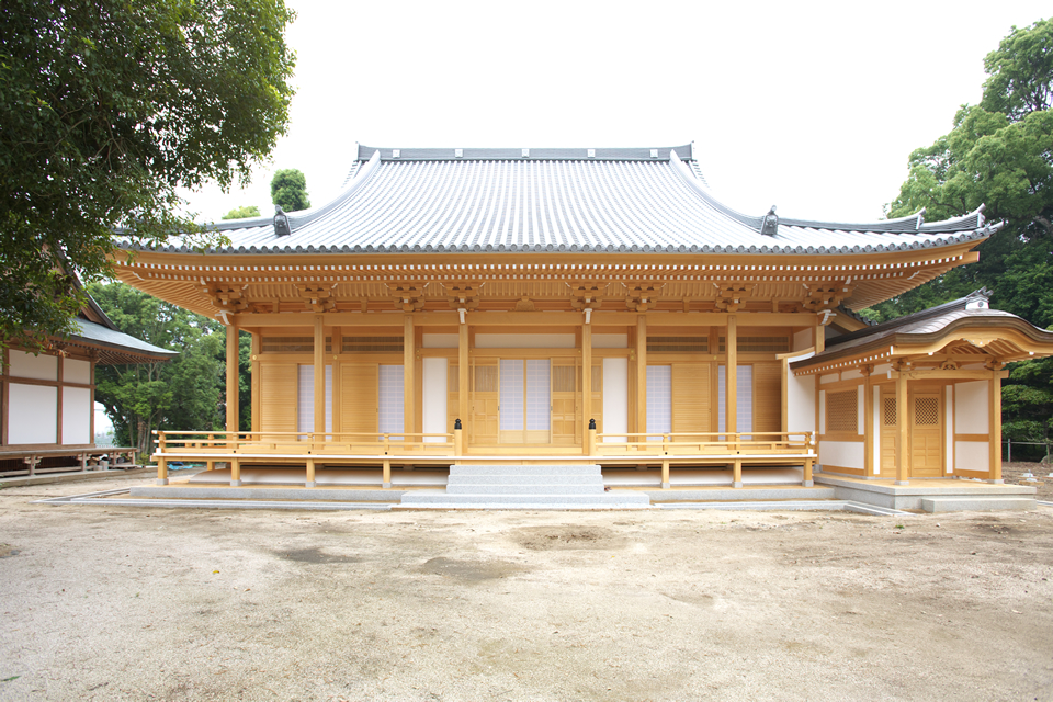 霊鷲寺　本堂